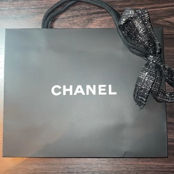 Chanel Shopping Bag w/Ribbon - Picture 3 of 5